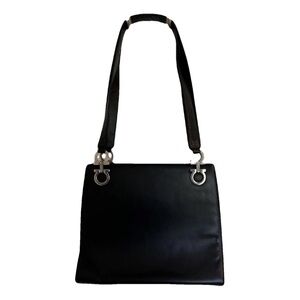 🖤🌹SALVATORE FERRAGAMO Over the Shoulder Leather Purse